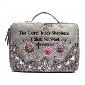 Meet your Posher, Marie